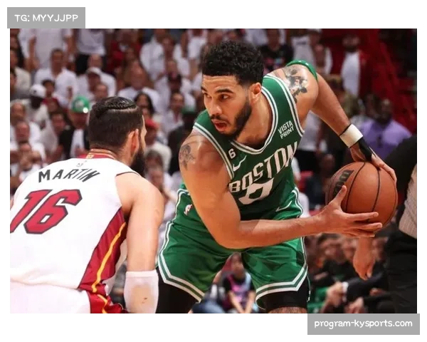 凯尔特人无限换防压制湖人双核 布朗普理查德合砍62分主导攻防